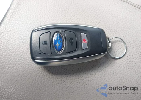 2015 Subaru Legacy 2.5I Limited из США, поврежденный, VIN 4S3BNAN67F3042802